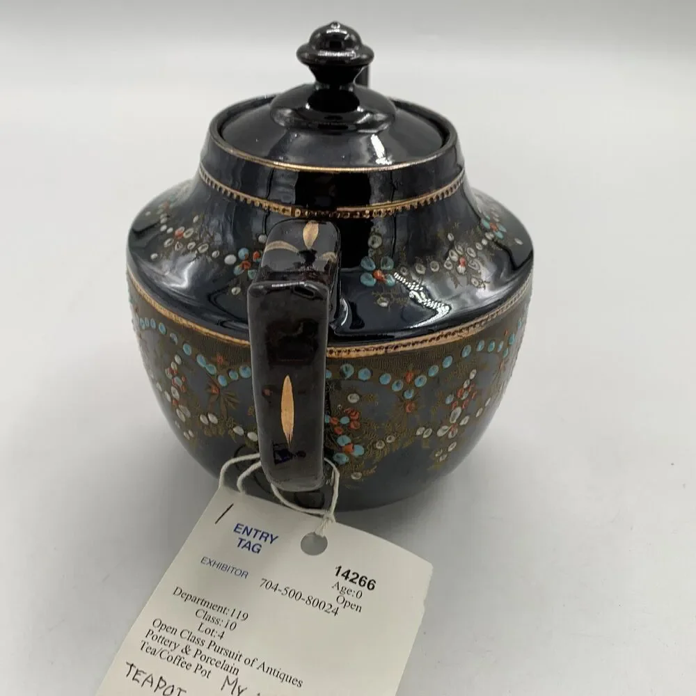 Vintage Estate Sale Teapot Black And Gold Design No 7 Made In England Award Win